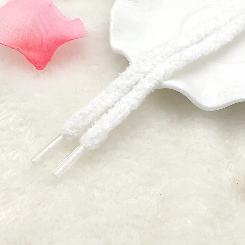 Fluffy Laces Weiss 140cm SchuhJuwel