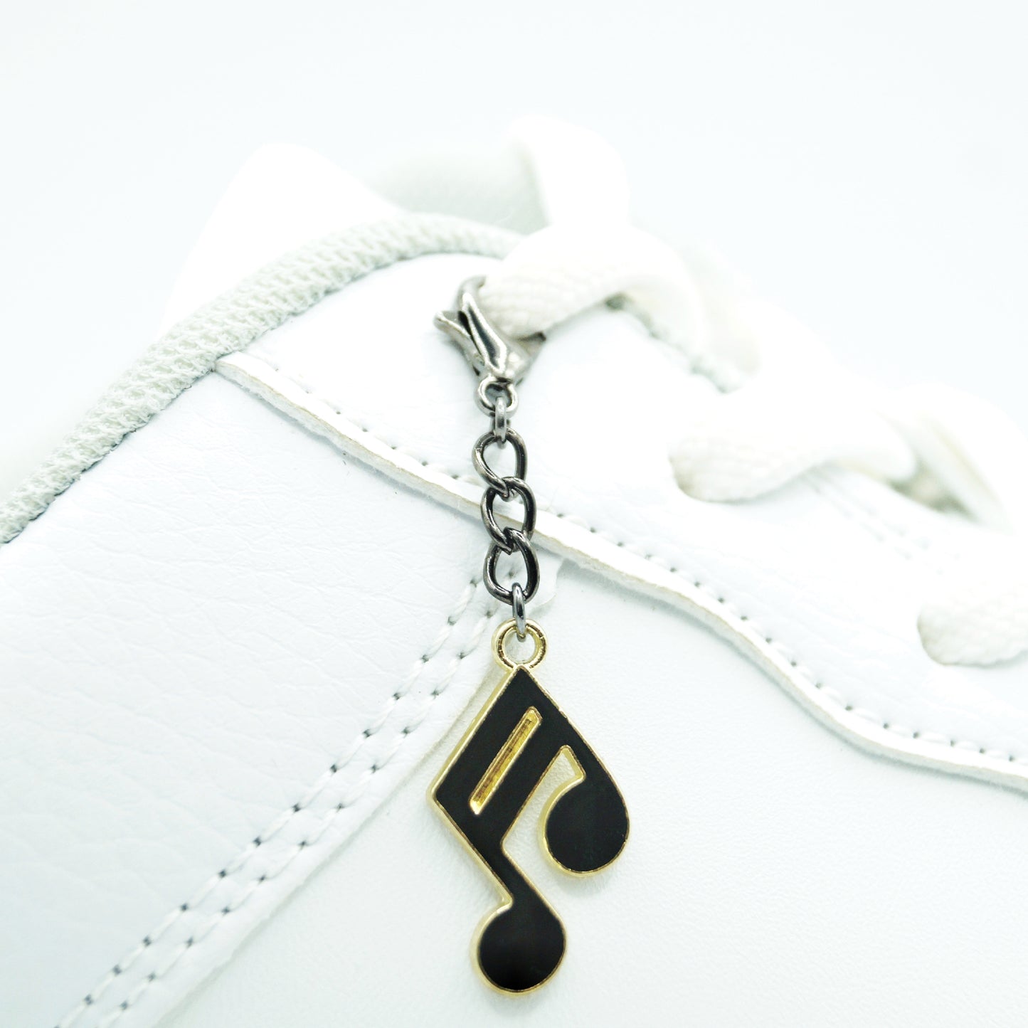 Shoe pendant musical note 1 piece.