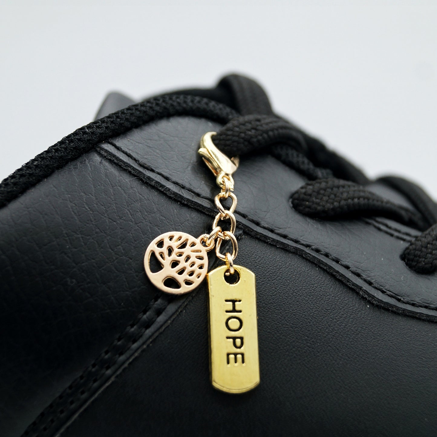 Shoe pendant Hope &amp; Tree of Life Gold 1pc.