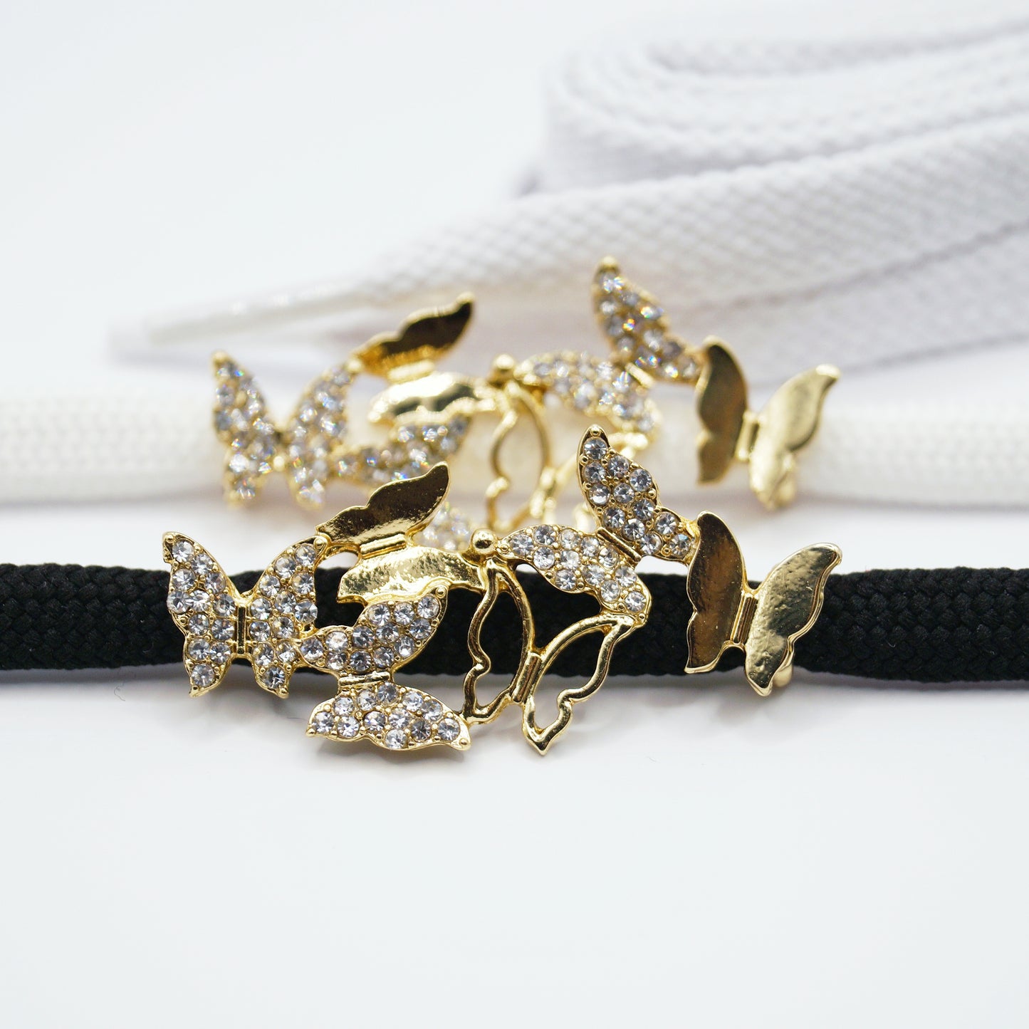 Shoe buckle butterflies diamonds gold metal 2pcs.