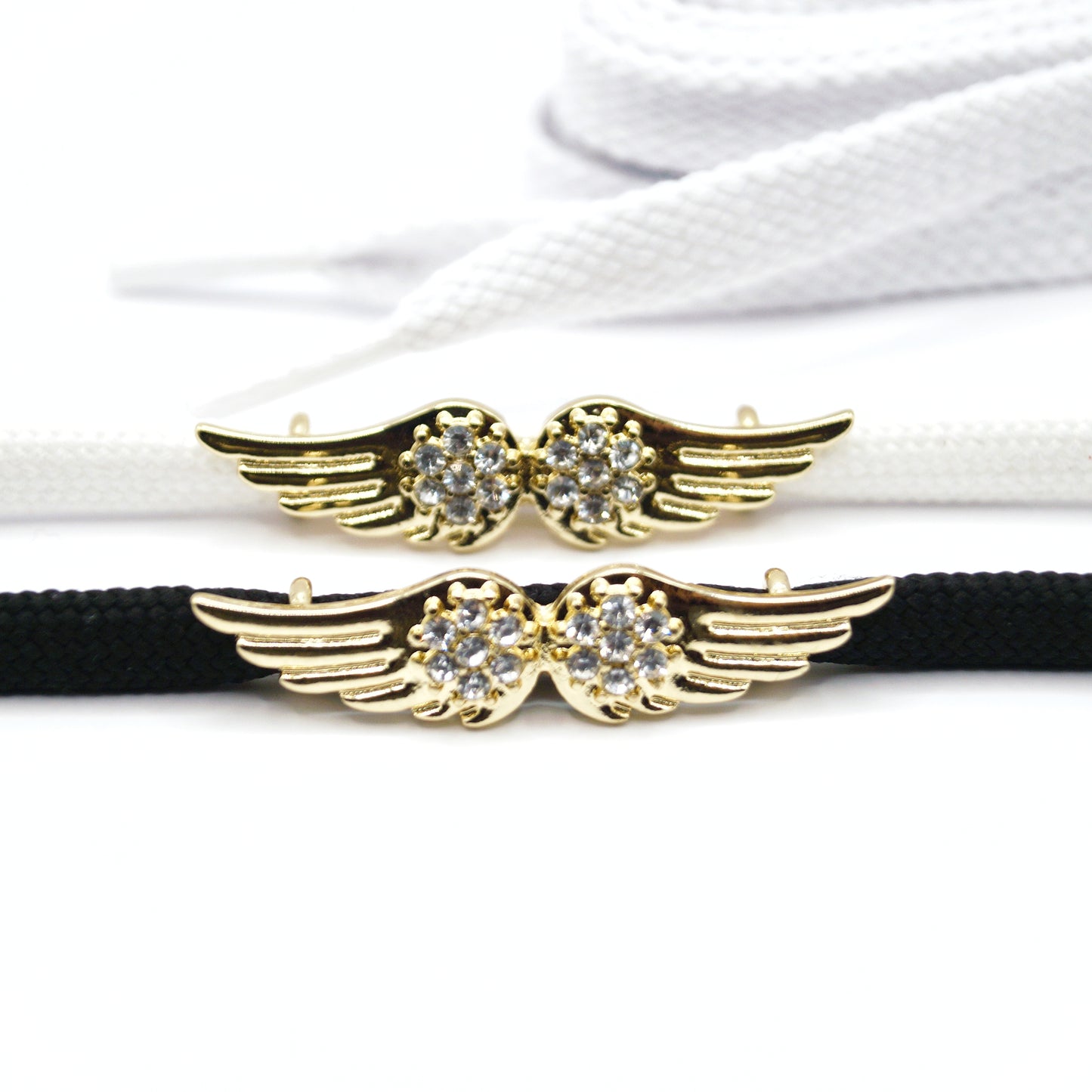 Shoe buckle wings diamonds gold metal 2pcs.