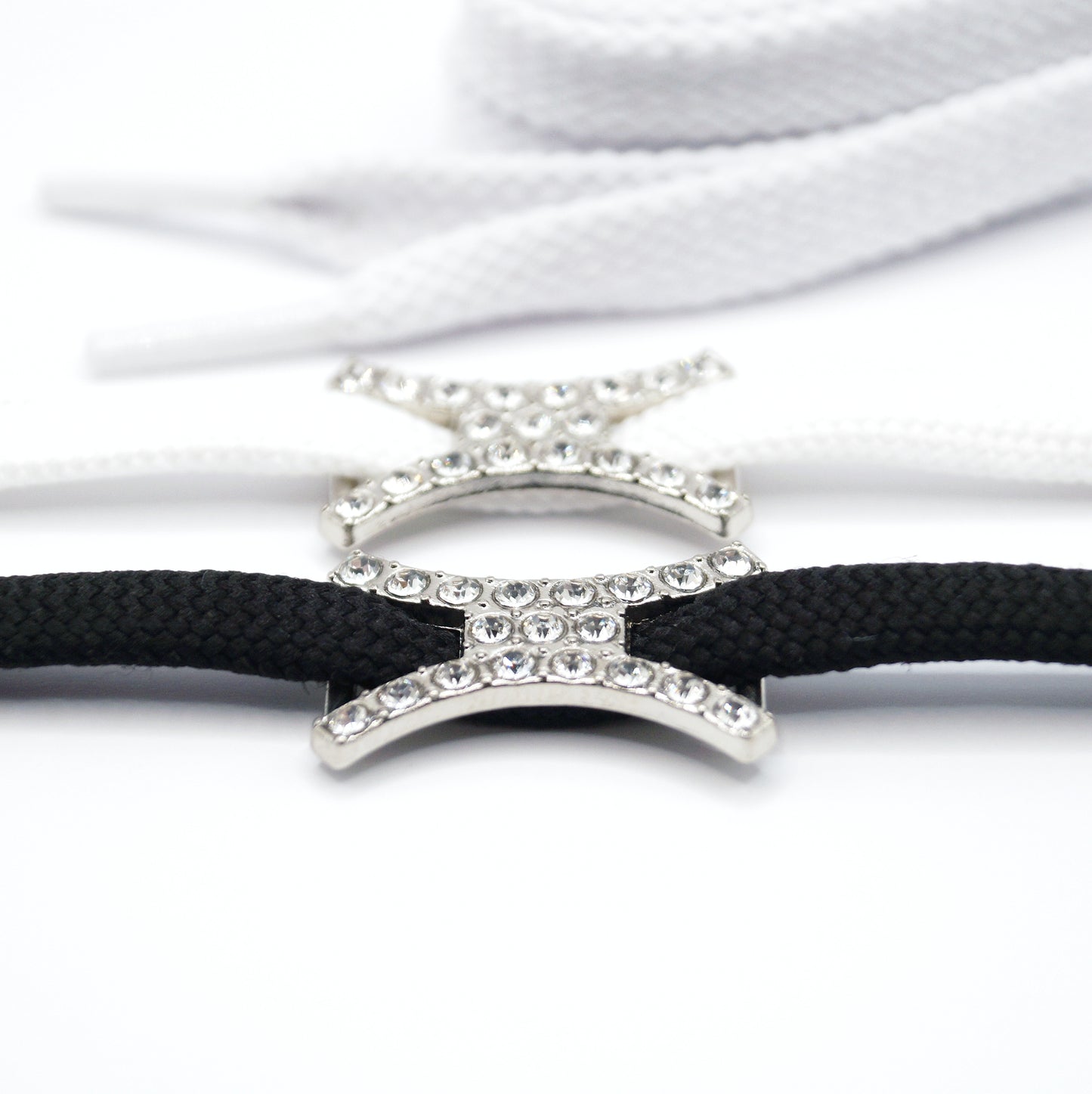 Shoe buckle white diamonds silver metal 2pcs.