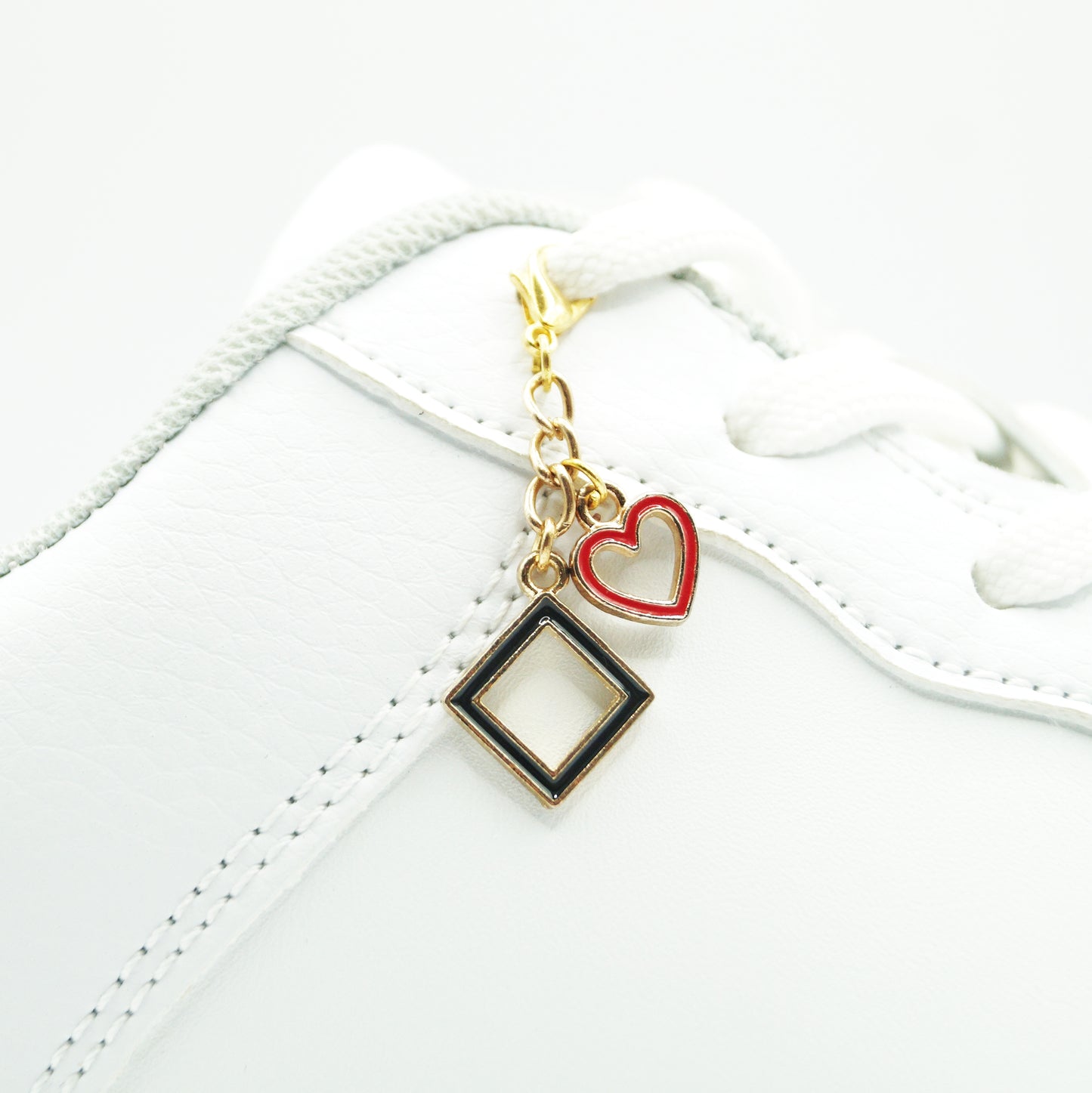 Shoe Charm Heart &amp; Square Red Black Metal 1pc.