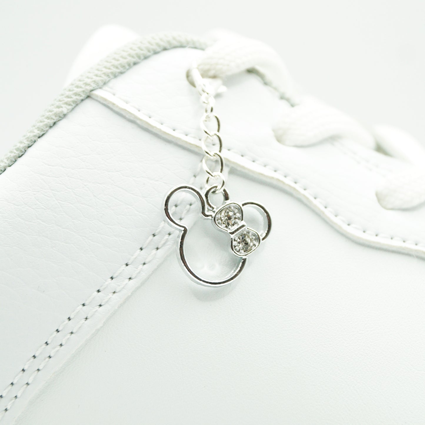 Shoe pendant Minni'e Mouse diamond metal 1pc.