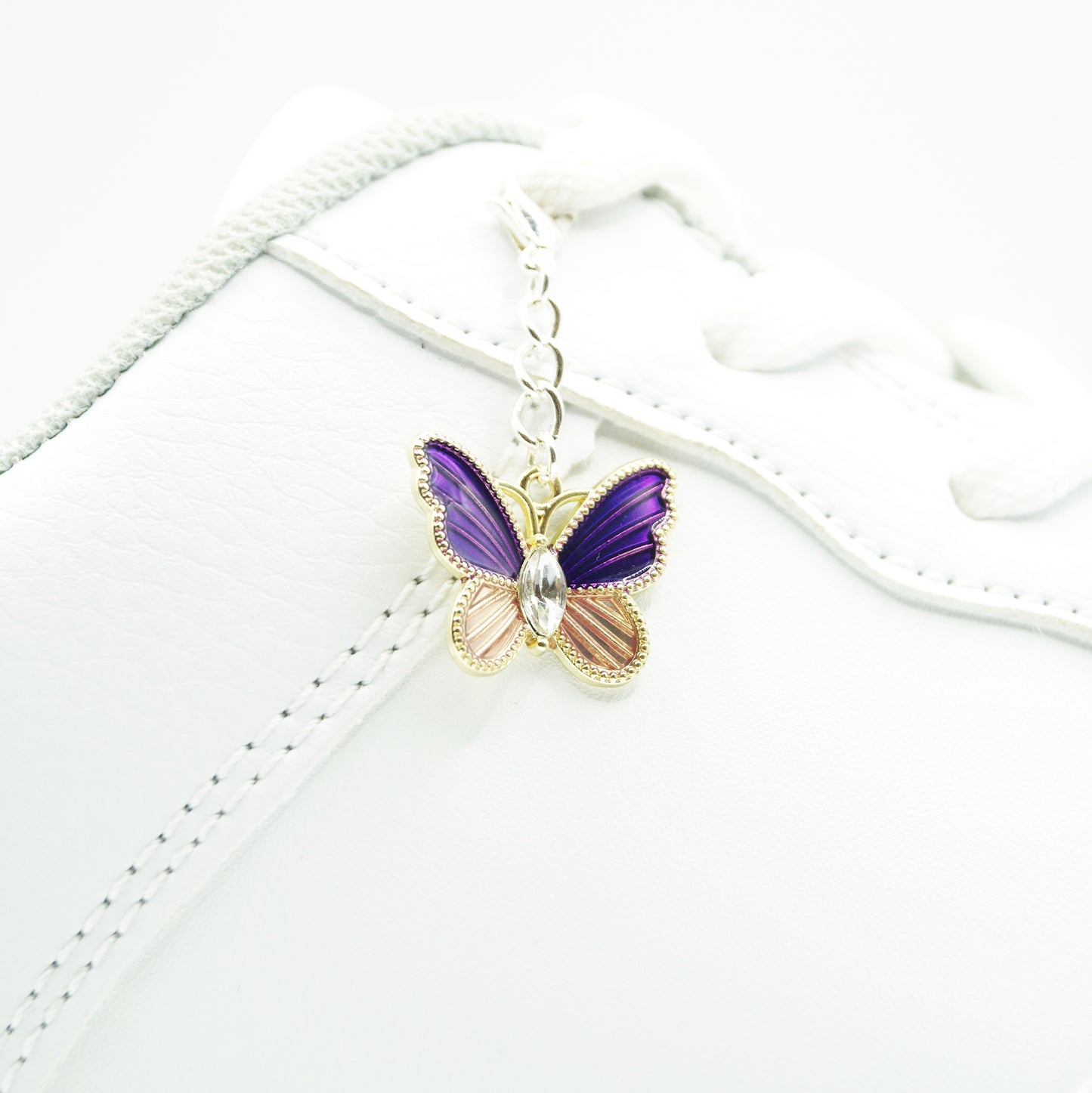 Shoe pendant butterfly violet metal 1 piece.